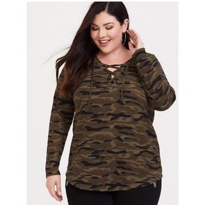 Torrid Women’s Camo Waffle Knit V-Neck Lace-Up Long Sleeve Top Size 3x